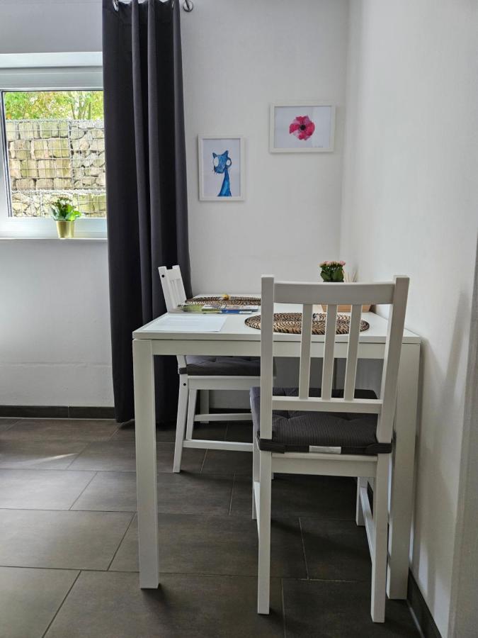 Gemuetliche Wohnung In Ruhigem Wohngebiet Aschaffenburg Dış mekan fotoğraf